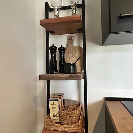 Mit Feldblick * Schwerin (Mecklenburg-Vorpommern)