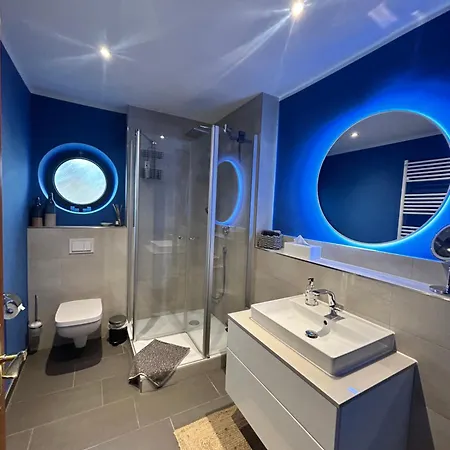 Mit Feldblick * Schwerin (Mecklenburg-Vorpommern)